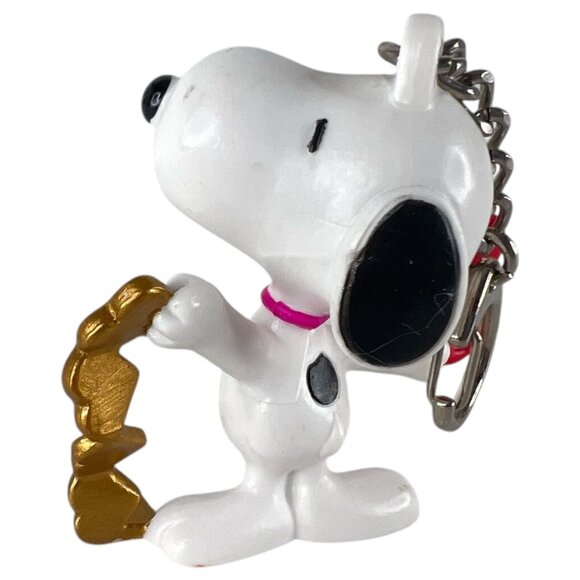 VTG Peanuts Snoopy figure Valentine Keychain Valentines Day Cutting Out Hearts - Picture 4 of 7